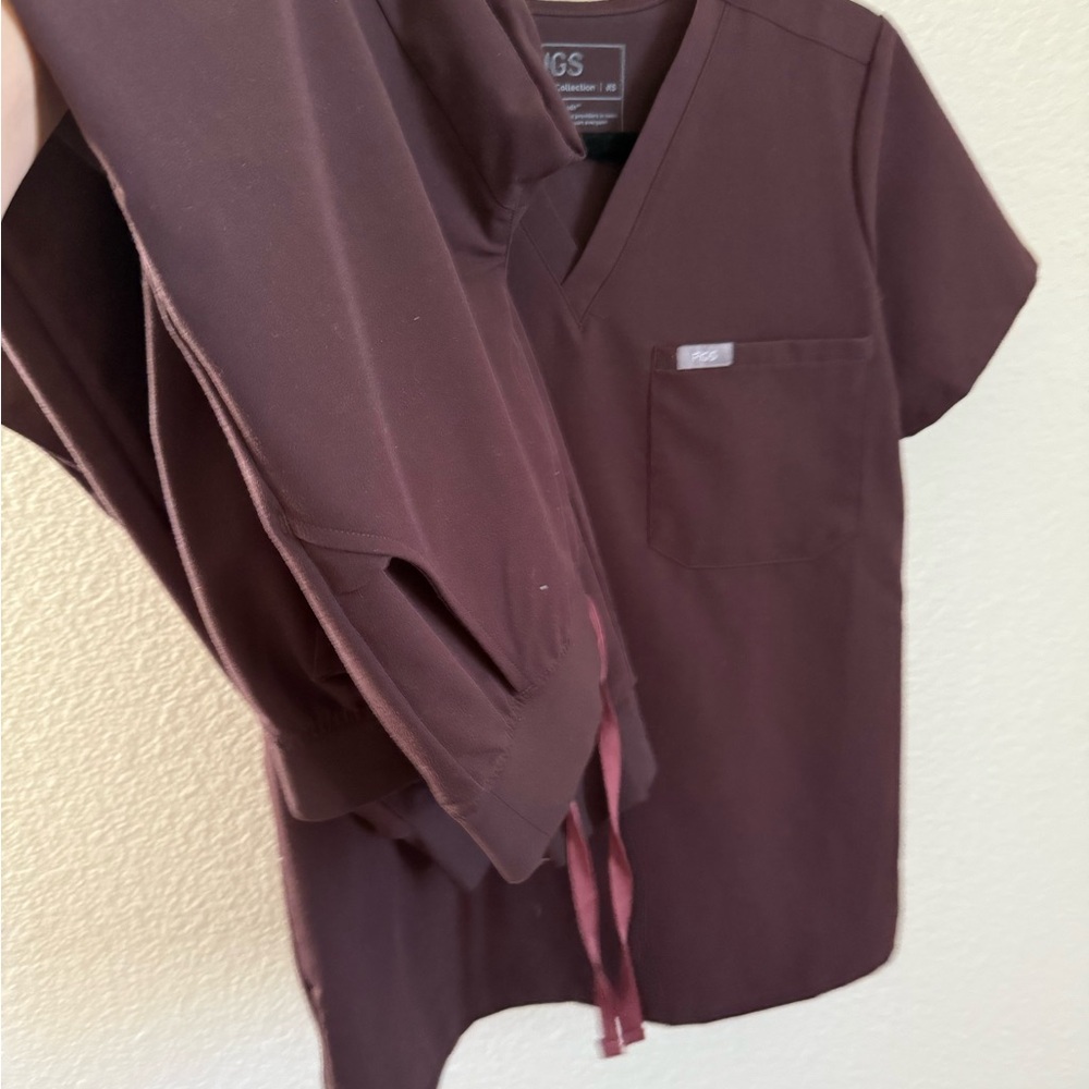 Figs Espresso Scrub Top and Pants Set